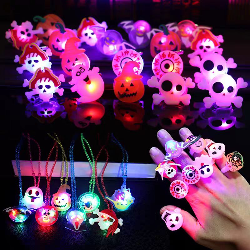 Halloween  Light Up Rings Party Favors Light Up Toys luminous Flash Finger LED Ring Blinking Jelly Rubber Ring for Kids Adults Christmas Gifts Plastic Spooky